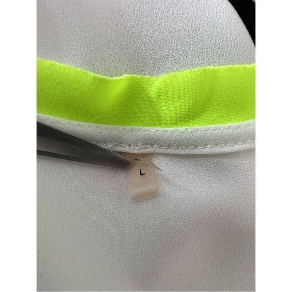 T Tahari Women's Micah Short Sleeve Neon‎ Trim High Low Hem Top White Size Large - Picture 6 of 7